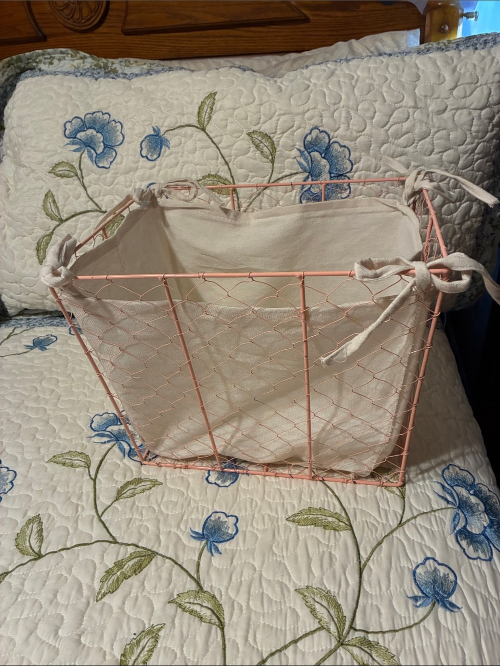 Cotton-Lined Wire Storage Basket in Pink
